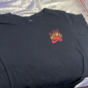 Nike SB graphic 🔥